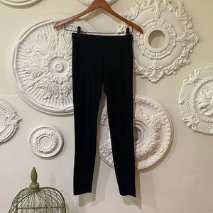 Basic black leggings